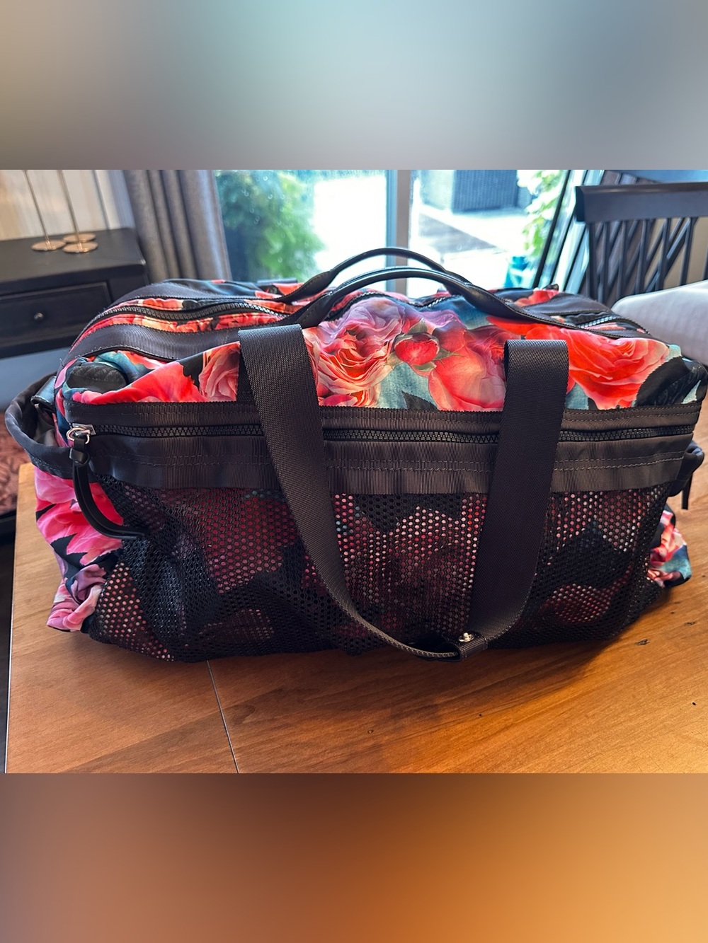 Lululemon Yoga On The Fly duffel bag secret garden print